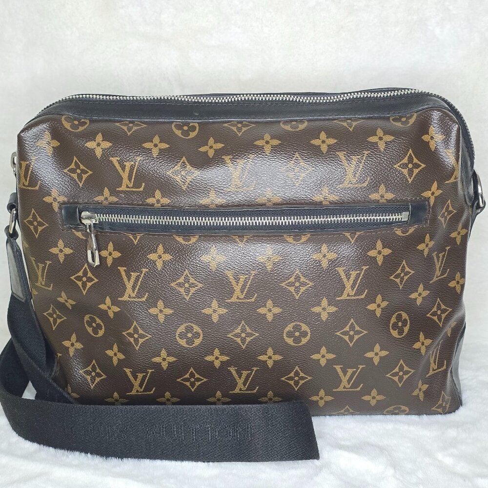 Louis Vuitton Macassar Torres Messenger Bag